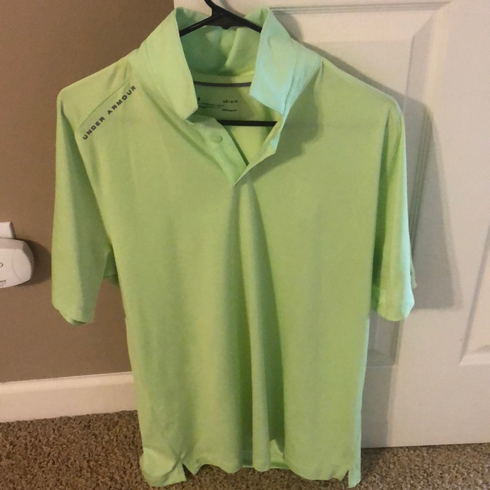 Men’s Under Armour polo shirt (Size Large)
